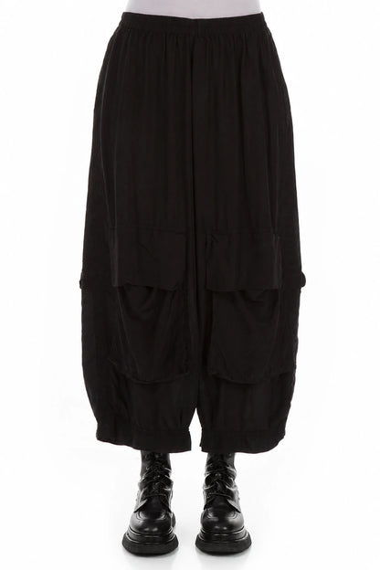Schwarze Hose aus Bambusseide mit Taschen
