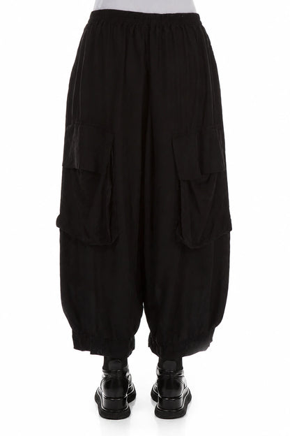 Schwarze Hose aus Bambusseide mit Taschen