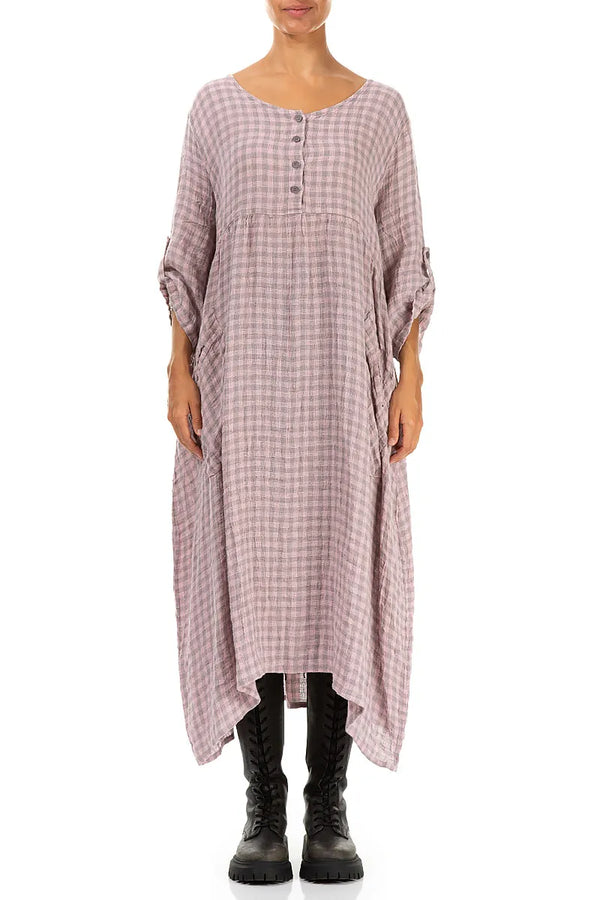 Robe en lin à carreaux roses boutonnée