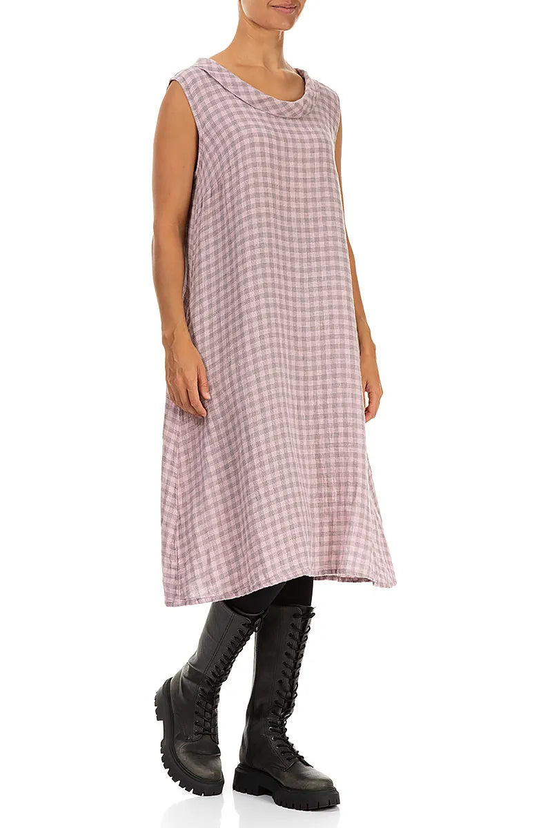 Robe midi en lin rose à carreaux et col bénitier