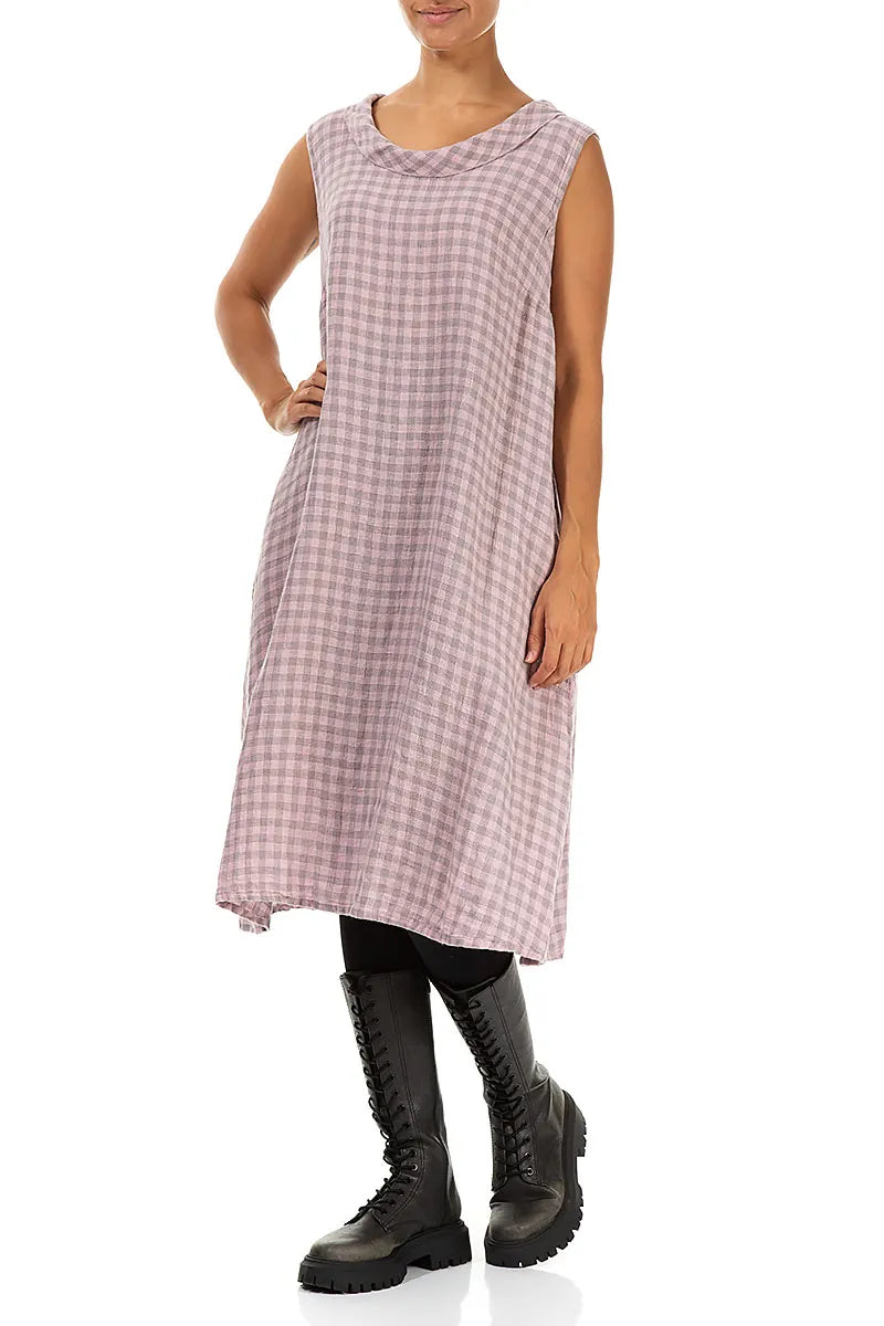 Robe midi en lin rose à carreaux et col bénitier