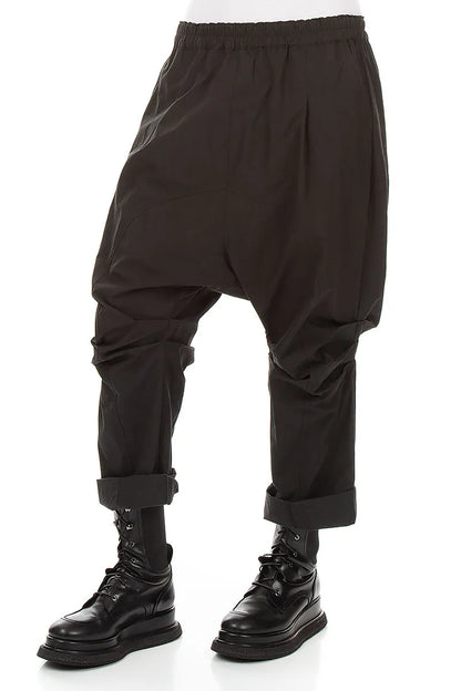 Hosen aus schwarzem Baumwoll-Twill mit Raffungen am Knie