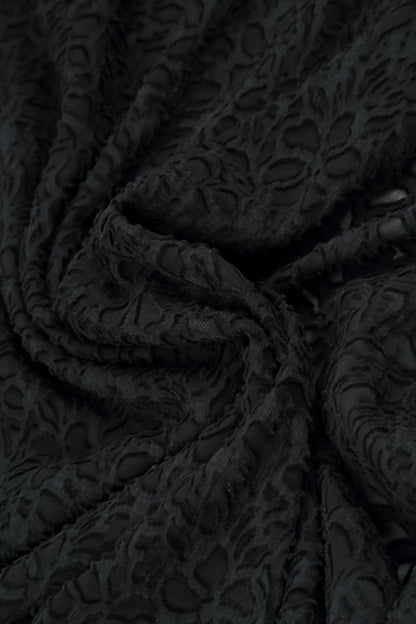 Weites Seidenhemd mit schwarzer floraler Textur