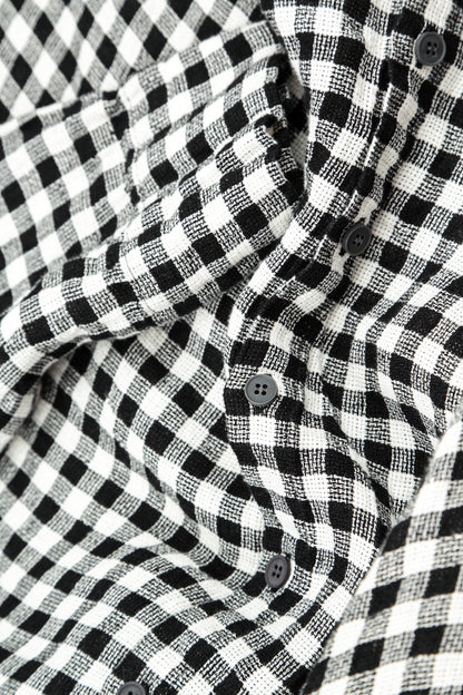 Chemise ample en lin à carreaux noirs et blancs