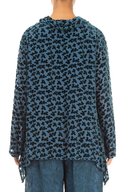 Blouse en Velours de Soie Turquoise profond à col bénitier souple et pétales dévorés