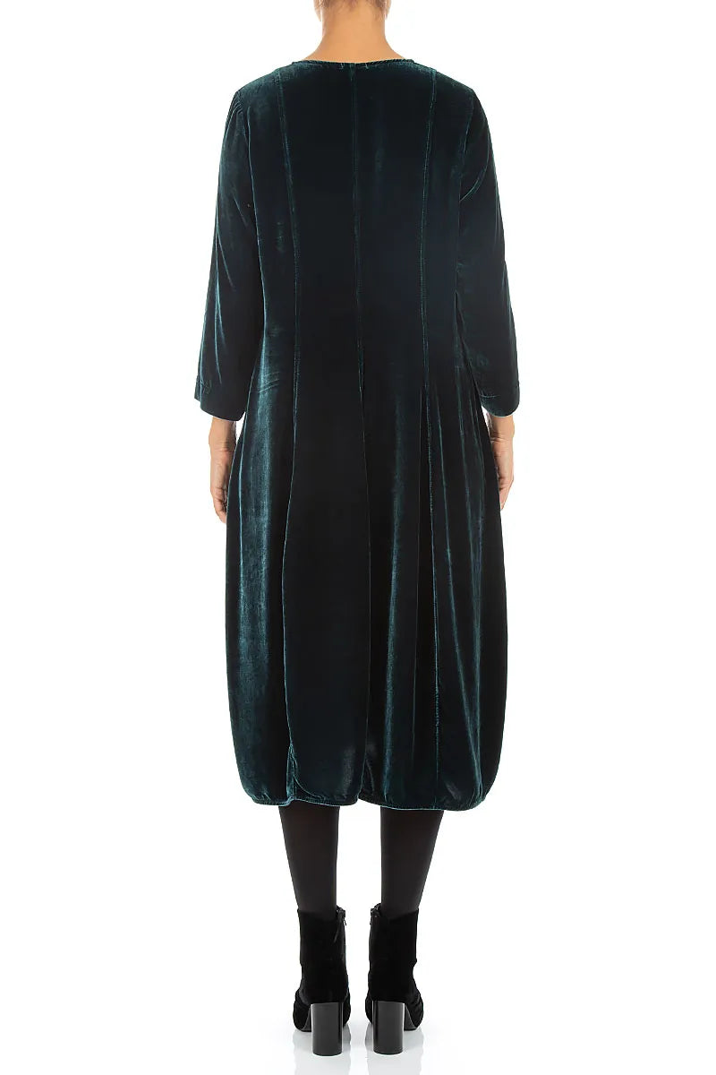 Kleid aus Samt und Seide mit V-Ausschnitt in Dunkeltürkis
