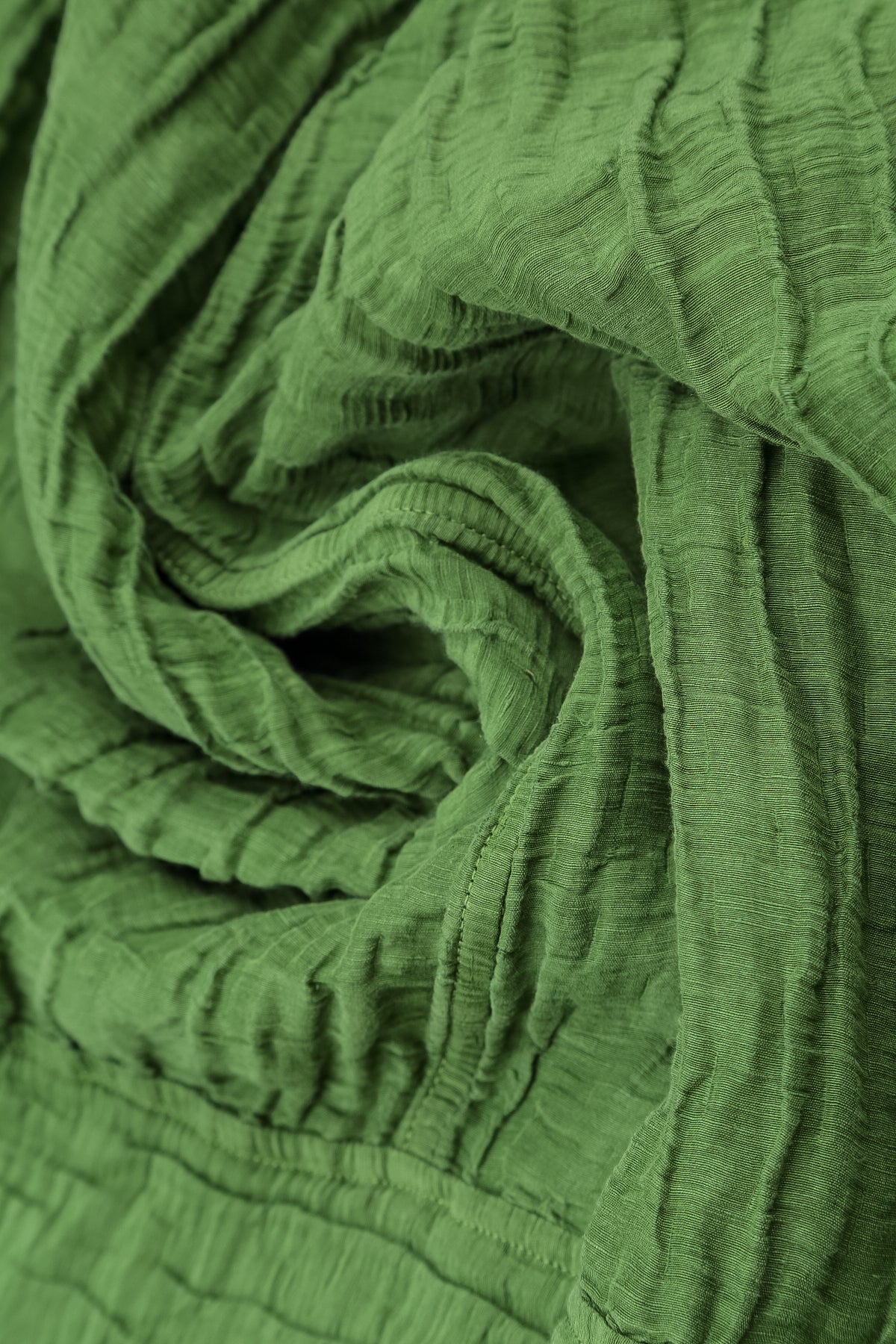Wide Cropped Crinkled Shamrock Green Silk Linen Trousers 6